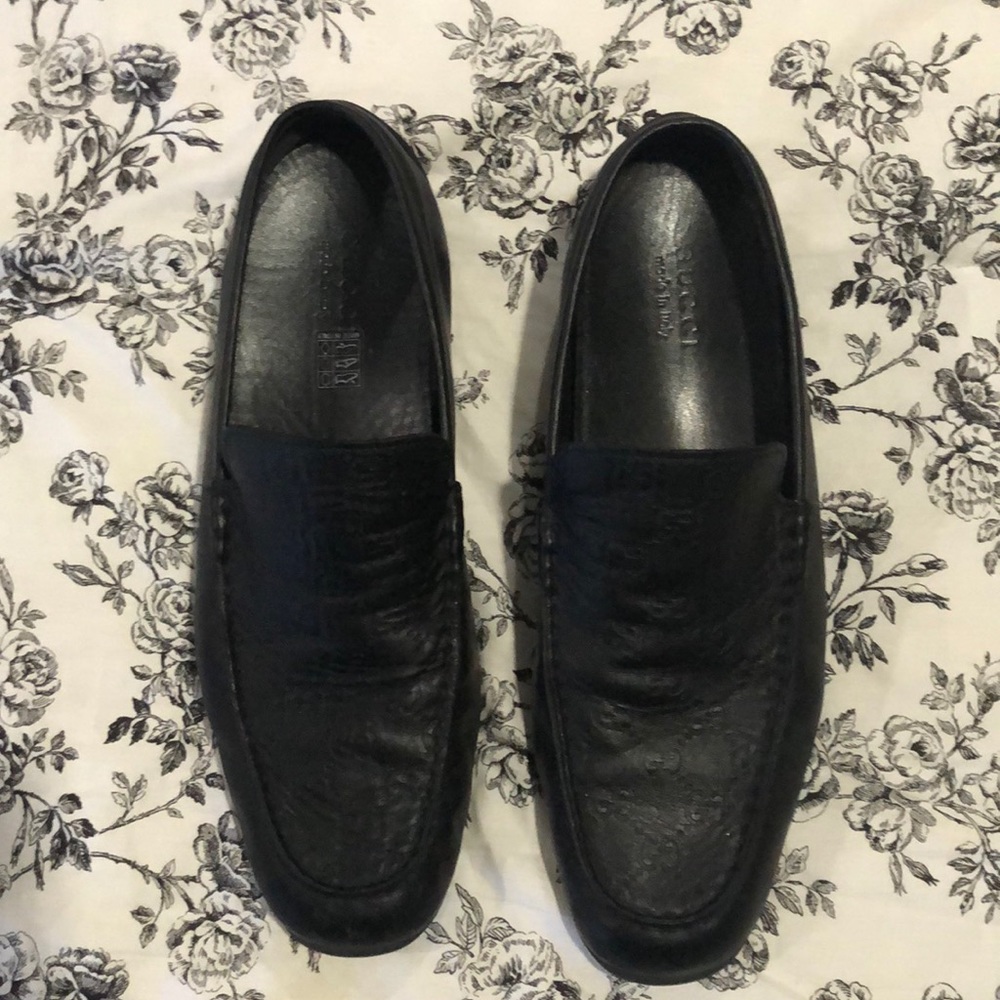 GUCCI GG  made in 🇮🇹 Italy w/Carbon heal